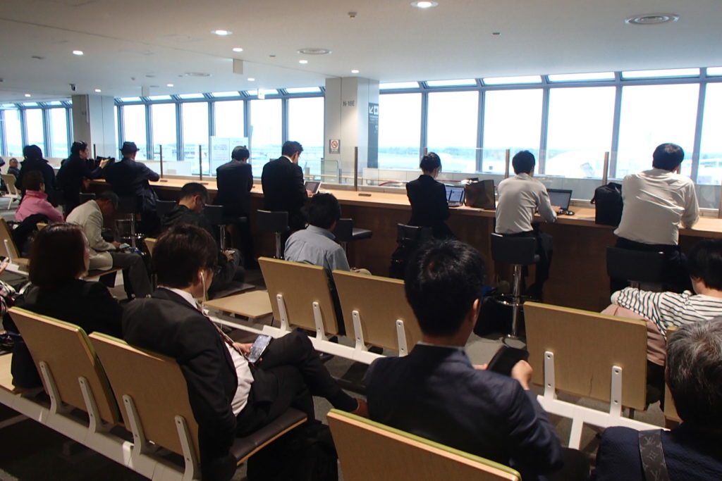 新千歳空港 国内線待合室