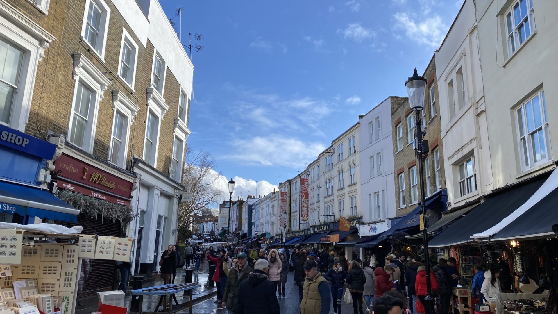 ロンドンらしいおしゃれな街並みを散歩 ノッティングヒル ドルフィン日記