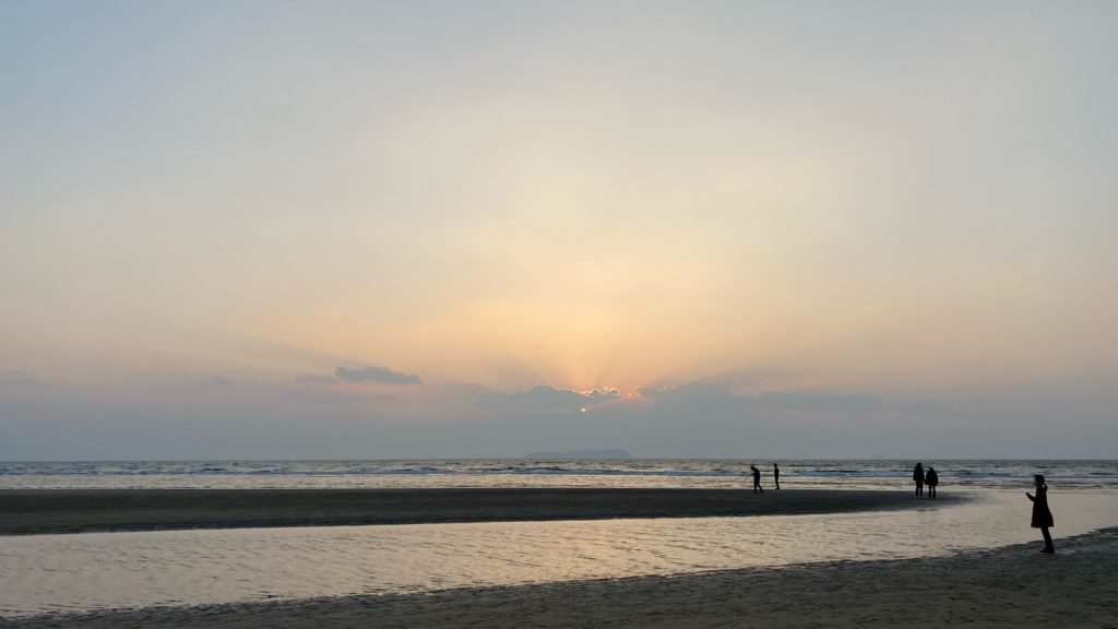 瀬戸内海の海を眺めよう　フォトスポットとして人気な父母ヶ浜