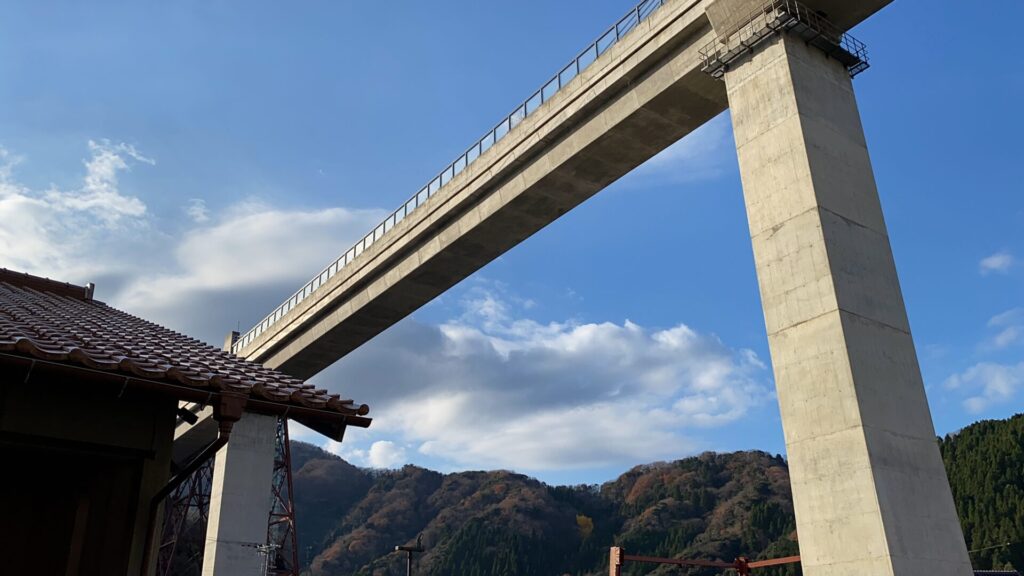余部橋梁は高さが最大309メートルもある