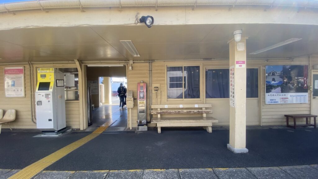 桜島を眺めながら列車は指宿へ