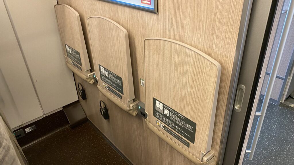 東北新幹線・北海道新幹線のE5系・H5系の座席を徹底紹介