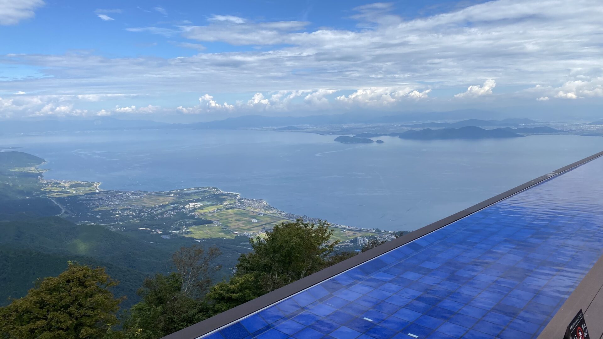琵琶湖バレイへ行ってきた　琵琶湖テラスからのぞむ最高の琵琶湖
