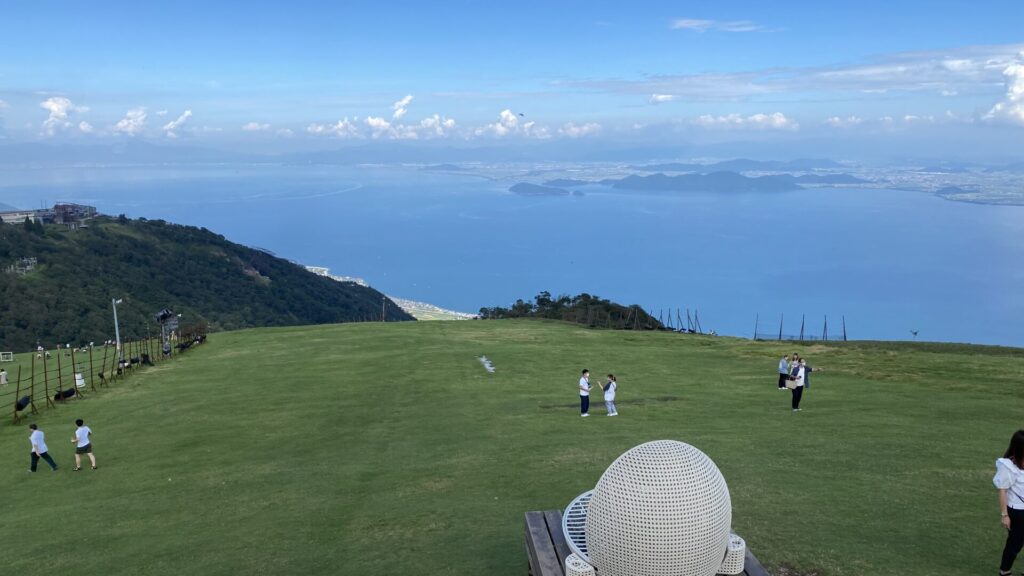 琵琶湖バレイへ行ってきた　琵琶湖テラスからのぞむ最高の琵琶湖