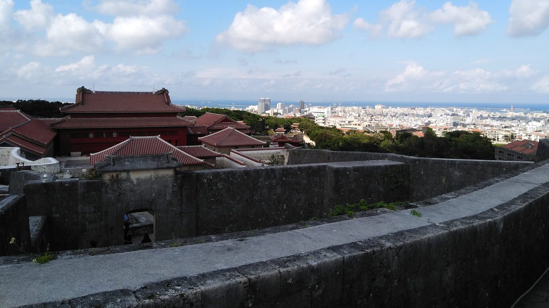 古代琉球の中心地 独特のお城が残る首里城
