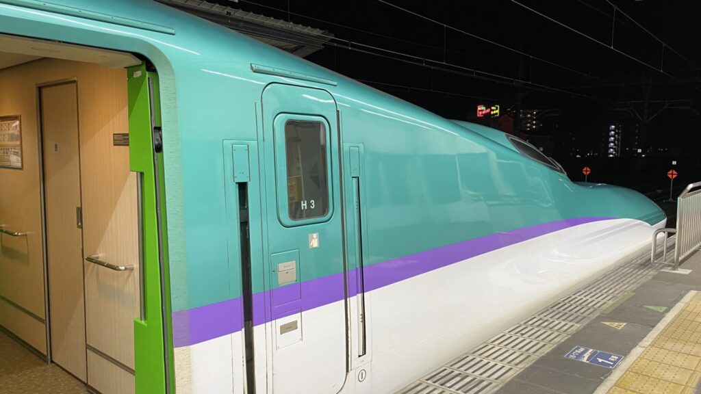 北海道新幹線H5系は、ちょっとした違いがたくさん