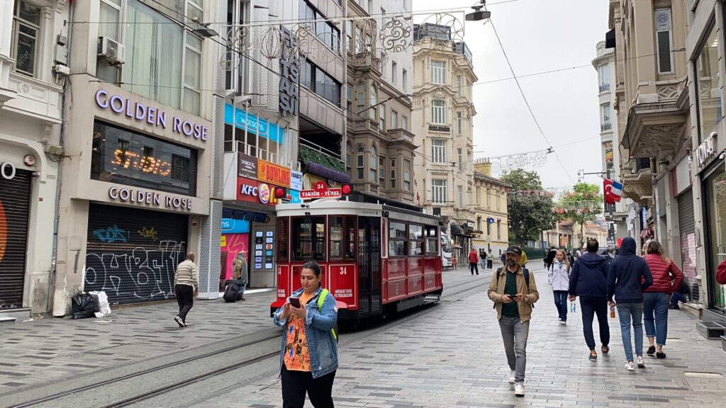 イスタンブール・ノスタルジック・トラム(Istanbul nostalgic tramways)