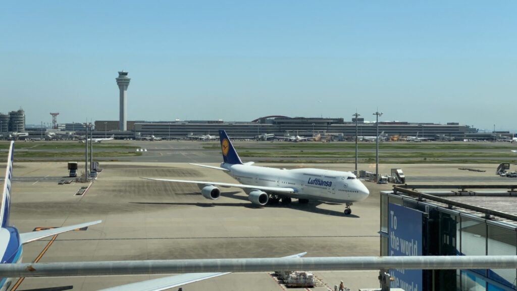 ルフトハンザドイツ航空 B747-8 ビジネスクラス東京・羽田→フランクフルト搭乗記