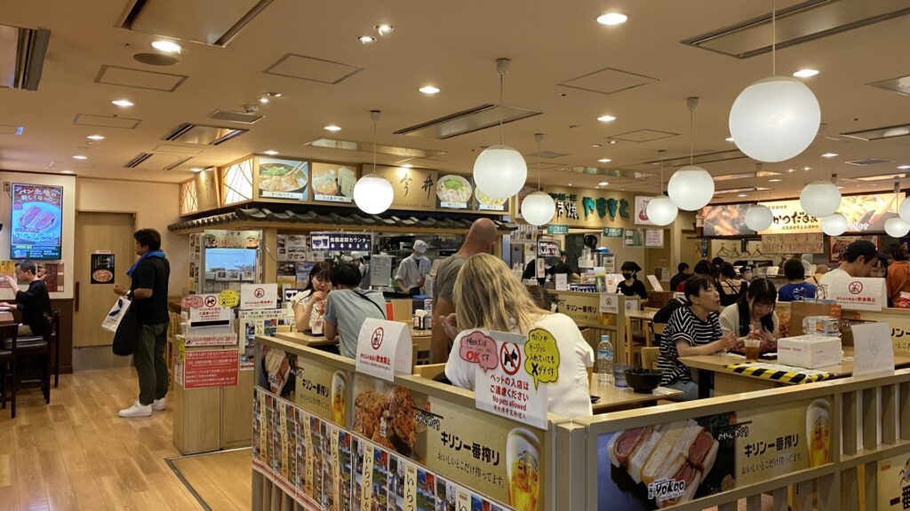 お腹が空いたらもちろん、ご飯も