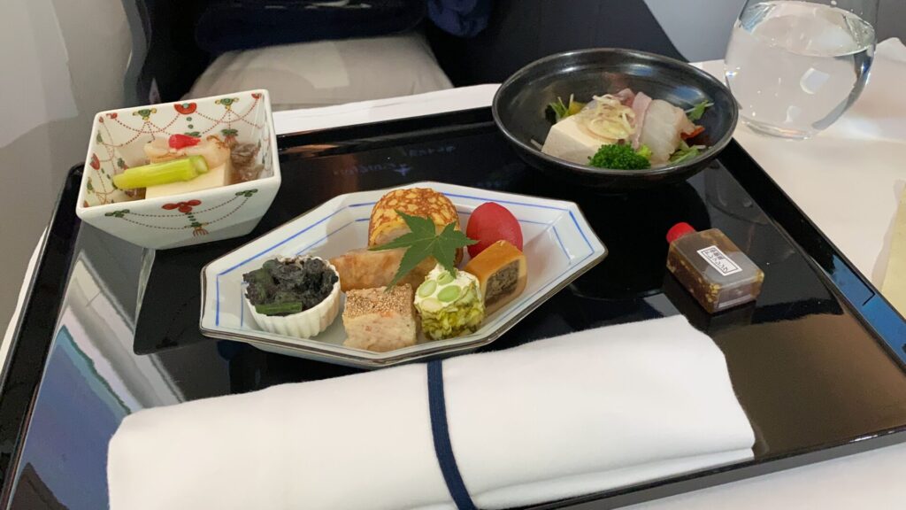 機内食は和食のコース