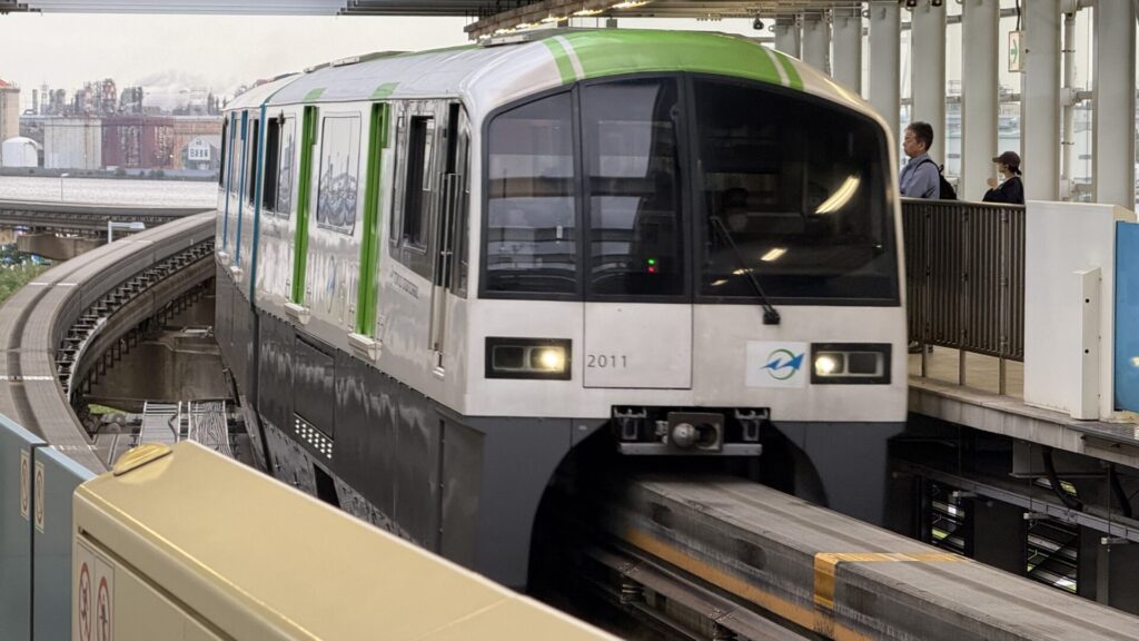 東京・羽田空港に到着